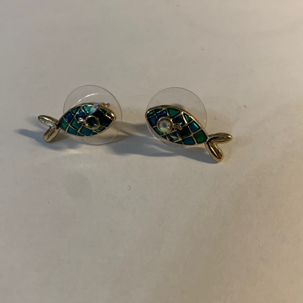Betsey Johnson Tiny Pierced Fish. Nwot Adorable.
